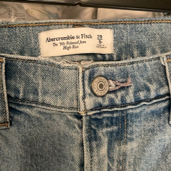 Abercrombie & Fitch jeans - Picture 4 of 4